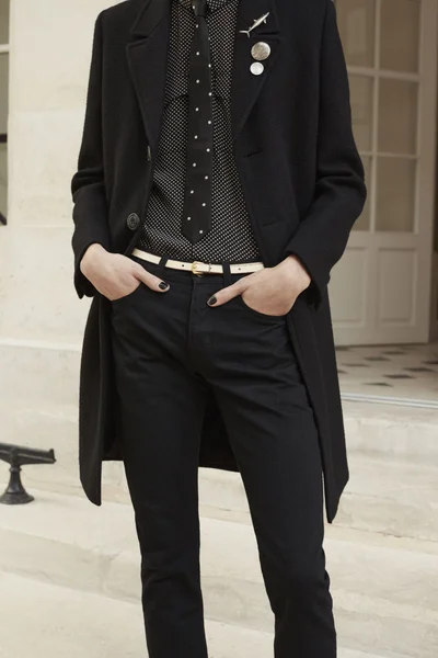 Look 60